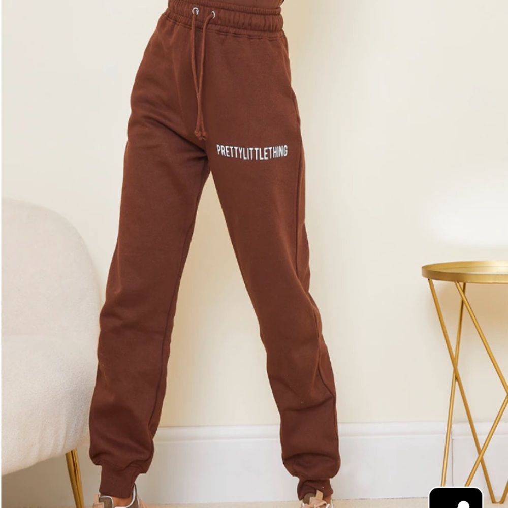 PRETTYLITTLETHING Recycled Chocolate Brown High Waisted Joggers